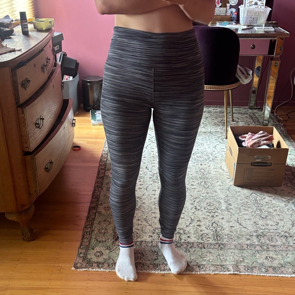 Cozy lululemon high waisted full length leggings • heather gray • size 8